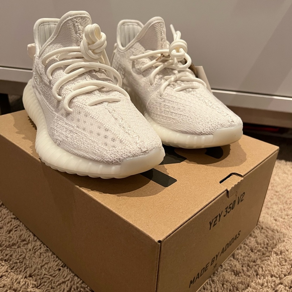 Authentic brand new Yeezy Boost 350 V2 in Bone Size US 5 (unisex)